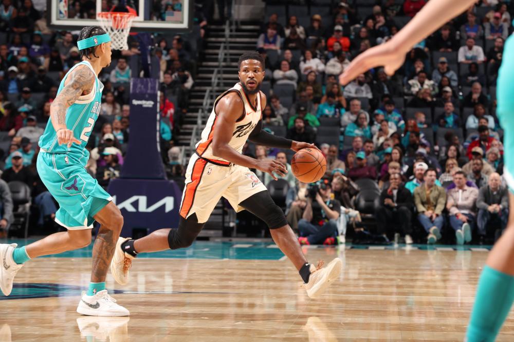 更令人唏嘘 更令人唏嘘