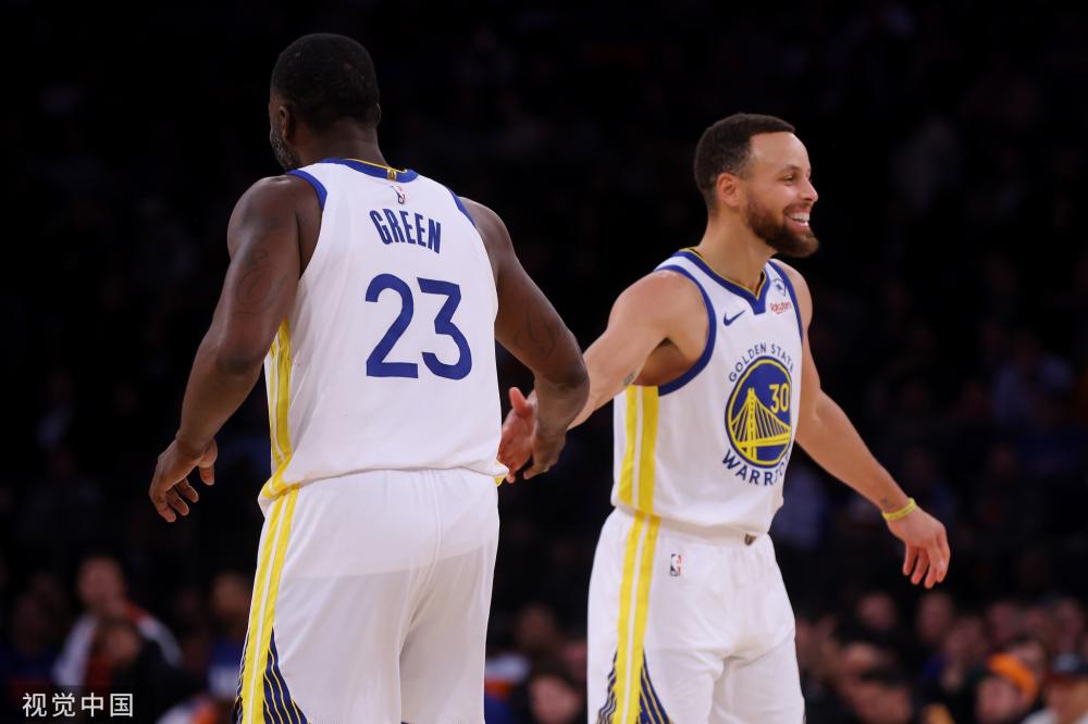 他们的后防 他们的后防