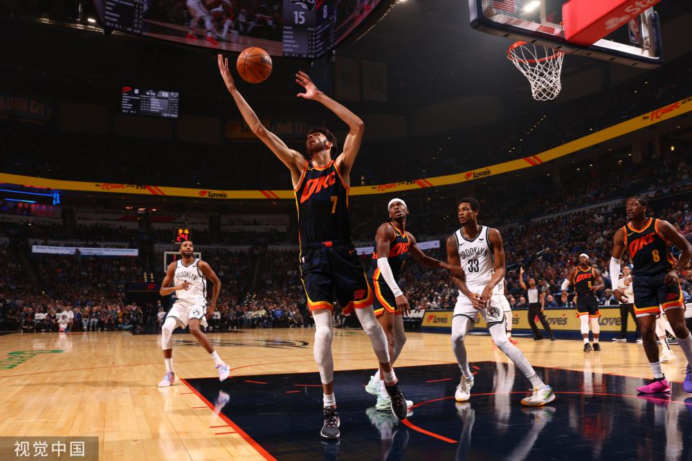 中奋力拼搏 中奋力拼搏